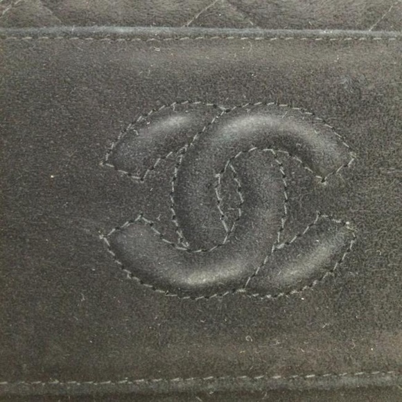 Chanel Kiss-lock Black Suede Leather Clutch - Picture 10 of 11